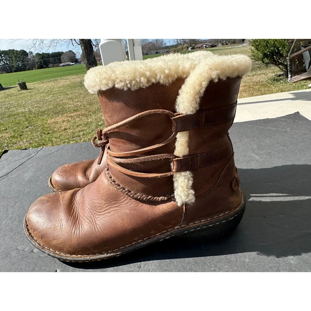 UGG Shearling Lined Boots Brown‎ Nubuck Leather Southwestern Winter Ankle Boot 9